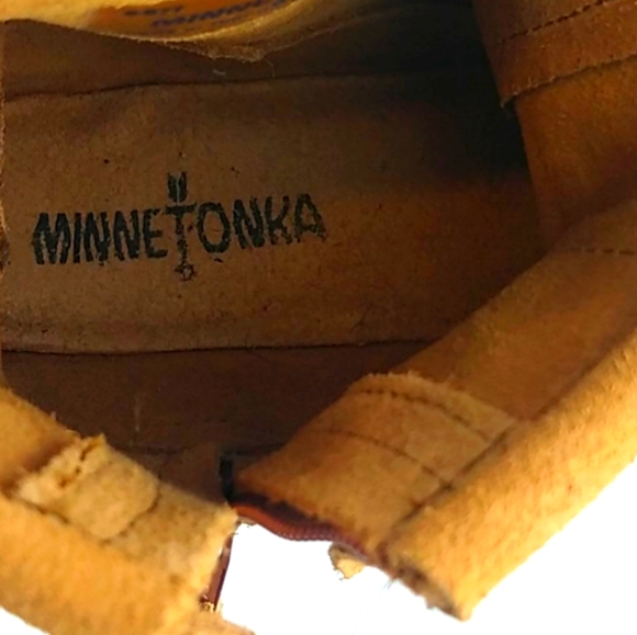 ♥️SOLD!♥Minnetonka Double Fringe Studded Moccasins - Picture 10 of 12